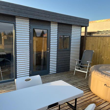 Adorable Tiny House In Reykjavikヴィラ エクステリア 写真